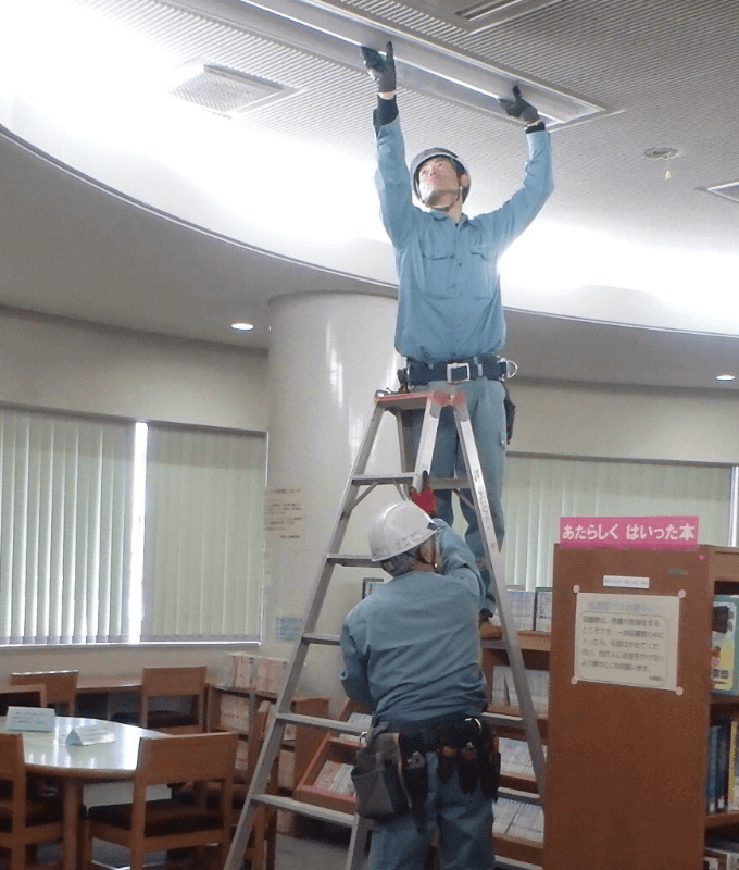羽島市図書館照明器具取替工事